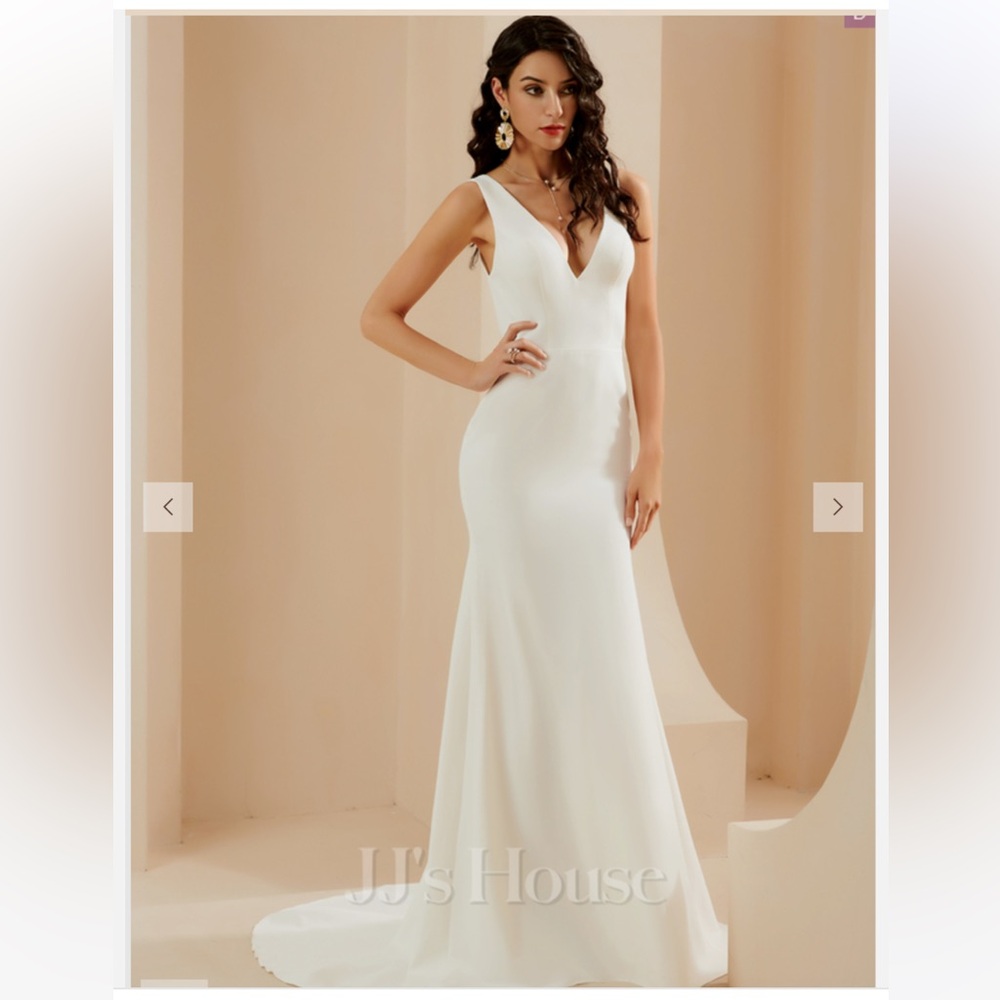 JJ’s House White V-Neck Trumpet Mermaid Sweep Train Back Button Wedding Dress